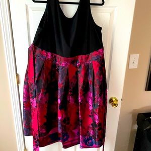 Gorgeous SLNY Sleeveless Hi Low Cocktail Dress. Size 20W